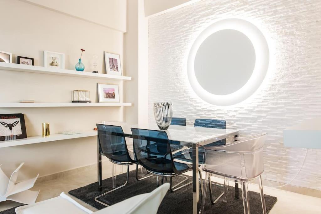 Lux Beach Apartment Vári Dış mekan fotoğraf