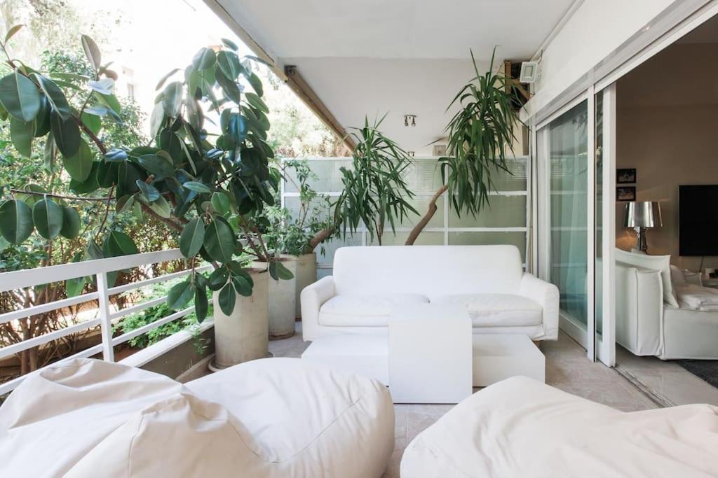Lux Beach Apartment Vári Dış mekan fotoğraf