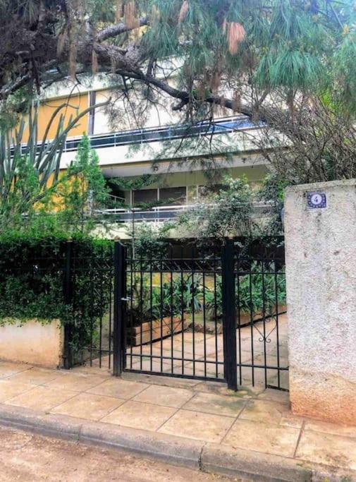Lux Beach Apartment Vári Dış mekan fotoğraf