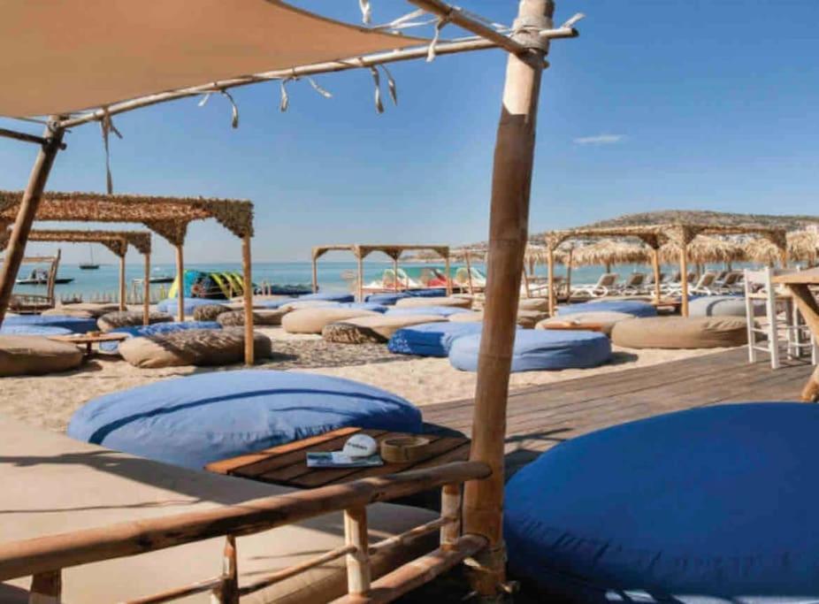 Lux Beach Apartment Vári Dış mekan fotoğraf