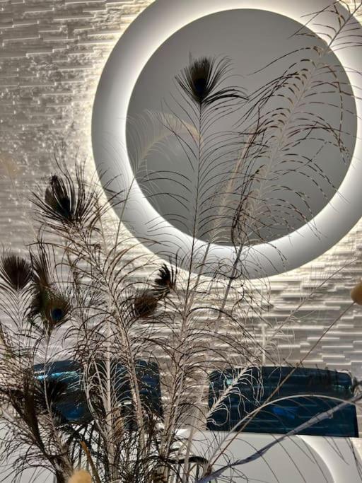 Lux Beach Apartment Vári Dış mekan fotoğraf