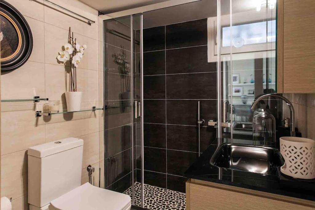 Lux Beach Apartment Vári Dış mekan fotoğraf